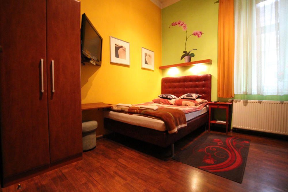 Rainbow Apartments 2 Krakow Exterior photo